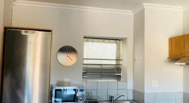 Immaculate & Central Apartment in Houghton