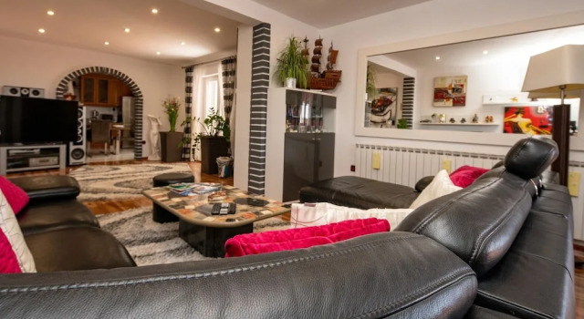 4 Great Villa Ancora For 12 Guests