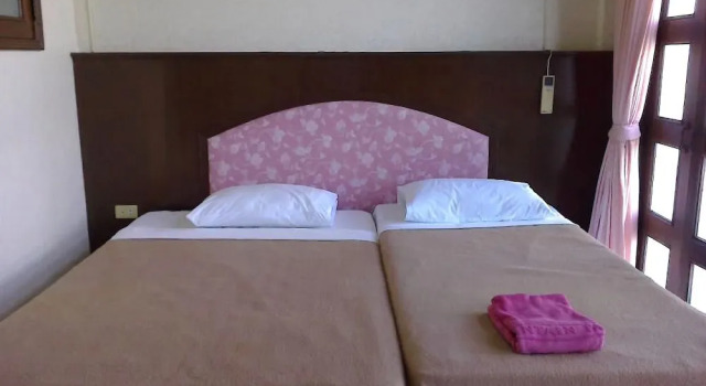 Mountainpark-Switzerland Resort, Забронировать Курортный отель Отели Кхао-Кхо с парковкой, Парковка