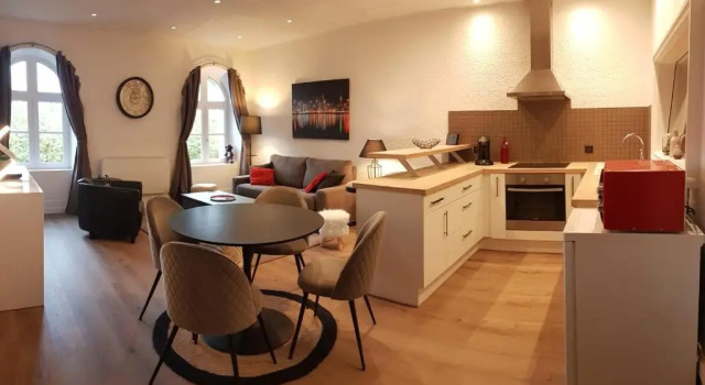 Апартаменты Appartement Montciel, sur les hauteurs de Lons