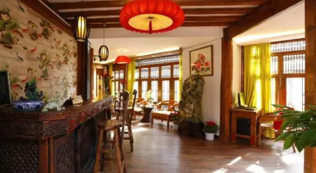 Mulan Courtyard Hotel, Забронировать Отель Лицзян Юньнань, рядом с Улица Сквер-стрит Древнего города Даянь