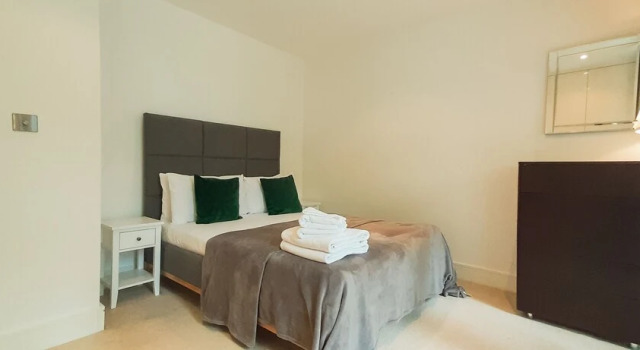 Impeccable 2-bed Apartment in London