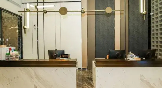 Dilunting Hotel, Buchen Sie Hotel Linshui Sichuan