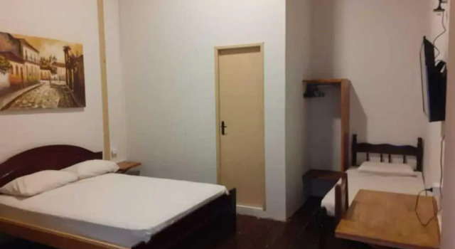 Трёхместный номер Standard Reviver Hostel