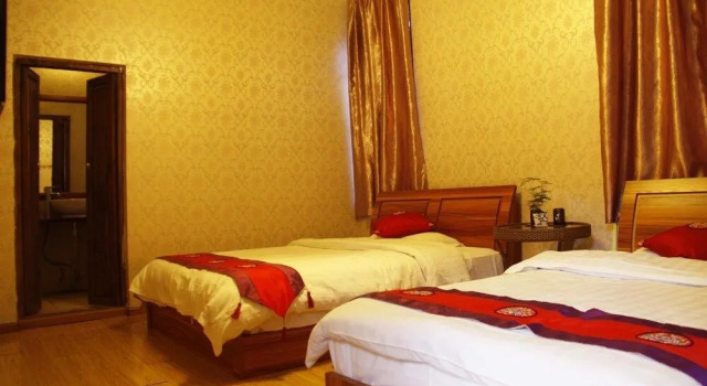 Lijiang Nalan Inn, Забронировать Отель Лицзян Юньнань, рядом с Улица Сквер-стрит Древнего города Даянь