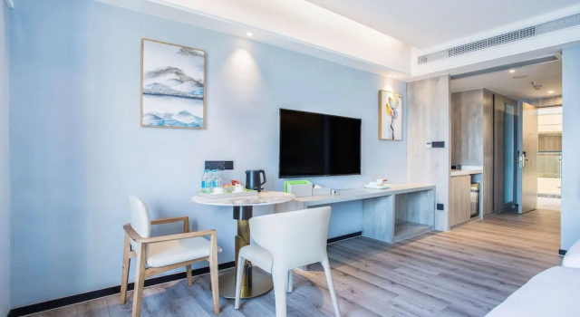 Двухместный номер Standard с видом на горы Wyndham Garden Heyuan