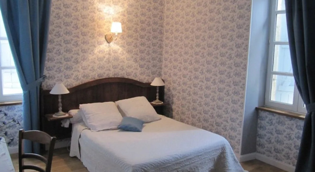 Au Vieux Pressoir, Book Hotel Hoteller i Caussens med pool, Swimmingpool