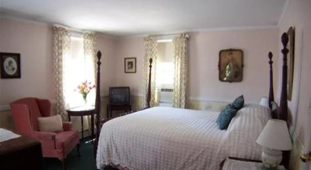 Thornewood Inn