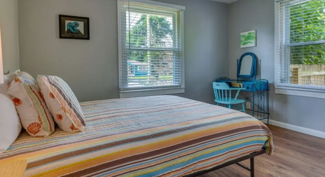 Charming Pensacola Vacation Rental - 3 Mi to Dtwn, Buchen Sie Ferienhaus West Pensacola USA