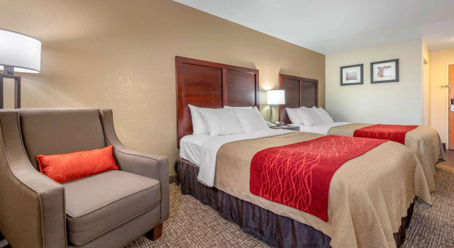 Четырёхместный номер Standard Comfort Inn Fremont