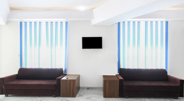 OYO 35787 Hotel Lotus, Забронировать Отель Отели штата Раджастхана 3 звезды, 3*