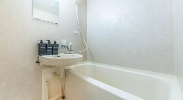 14 minutes on foot from Shibuya Station | 5 minutes on foot from Shinsen Station | 2 people