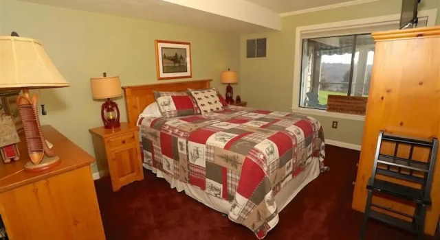 Seven Springs 1 Bedroom Premium Condo, Walking Distance to Slopes by RedAwning, Buchen Sie Hotel Seven Springs USA