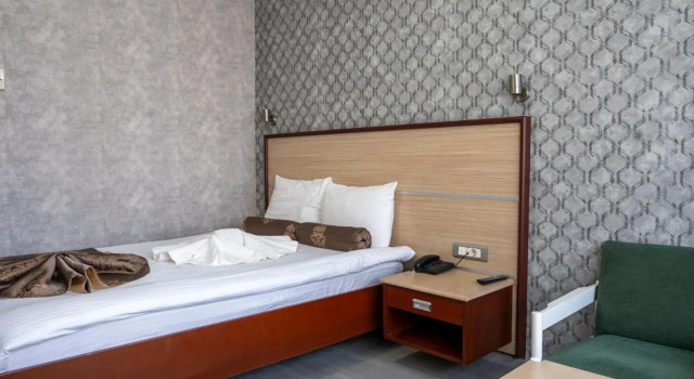 Halley Hotel