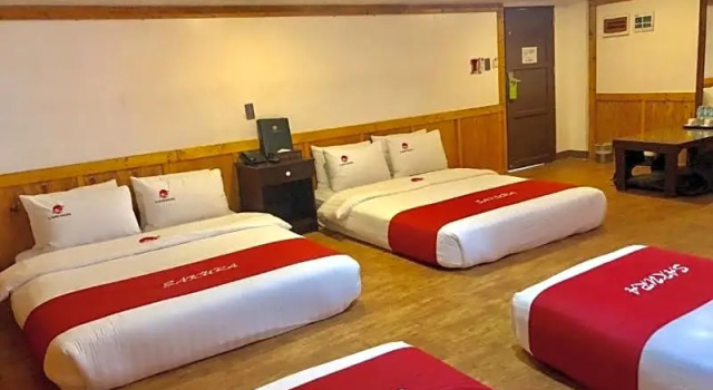 Четырёхместный номер Standard IL Mare Sakura Resort Boracay