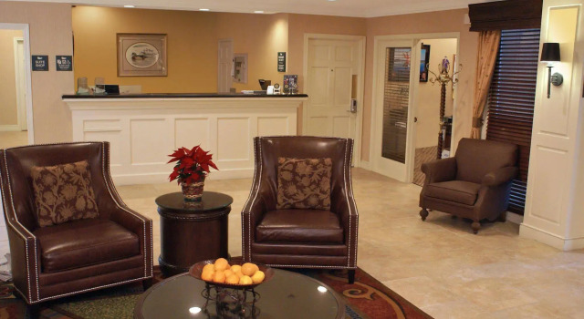 Addison Suites, Забронировать Отель Отели Эддисон с бассейном, Бассейн