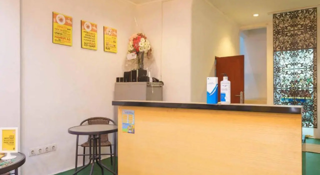RedDoorz at Taman Galaxy Bekasi, Book Hotel Bekasi West Java