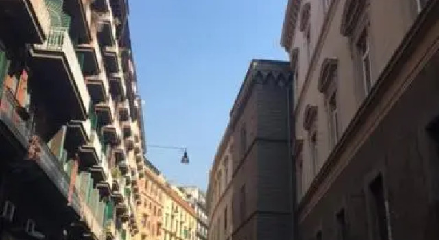 loft in PALAZZO TRINA 1600d.c., Забронировать Отель Отели Неаполя с парковкой, рядом с Кафедральный собор Неаполя, Парковка