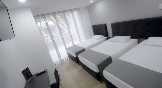 Трёхместный номер Standard Element Hotel