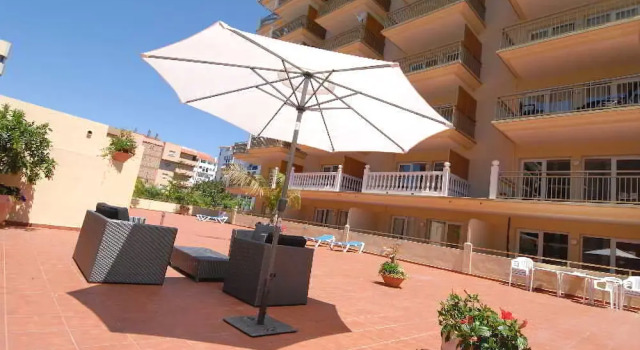 Apartamentos Turísticos Yamasol, Забронировать Апартаменты/квартира Отели Фуэнхирола с бассейном, рядом с Пристань Puerto Deportivo de Fuengirola, Бассейн