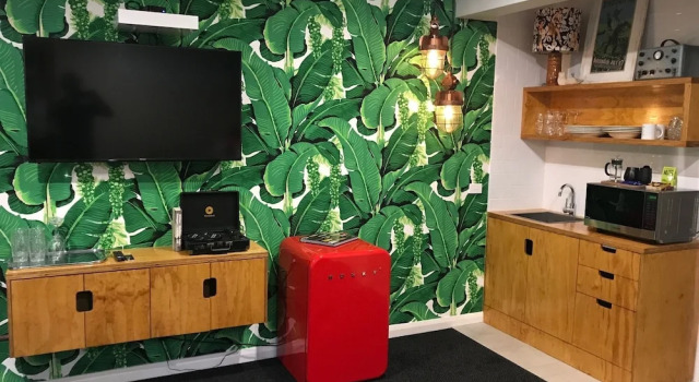 Boogie Woogie Beach House, Забронировать Отель Олд-Бар 