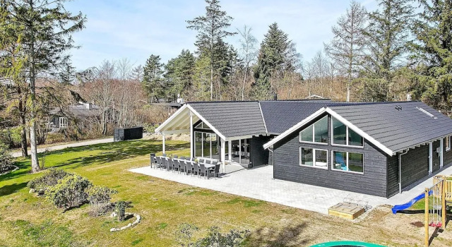 Коттедж 5 Star Holiday Home in Graested