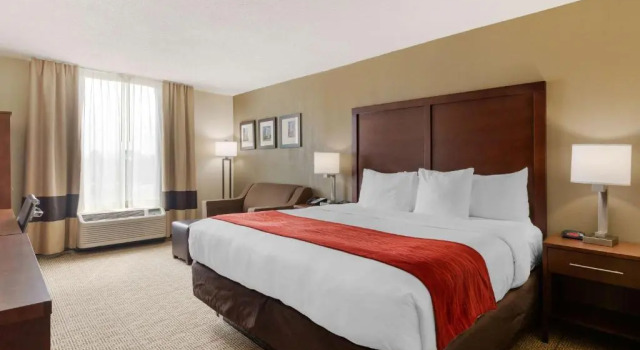 Двухместный люкс c 1 комнатой Comfort Inn & Suites Durham near Duke University