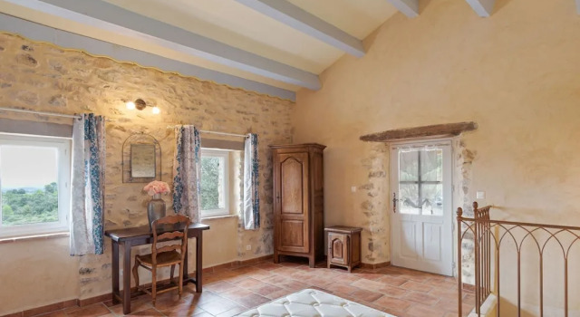 Villa in Les Mages with swimming pool, Забронировать Вилла Виллы Овернь-Рона-Альпы, Вилла