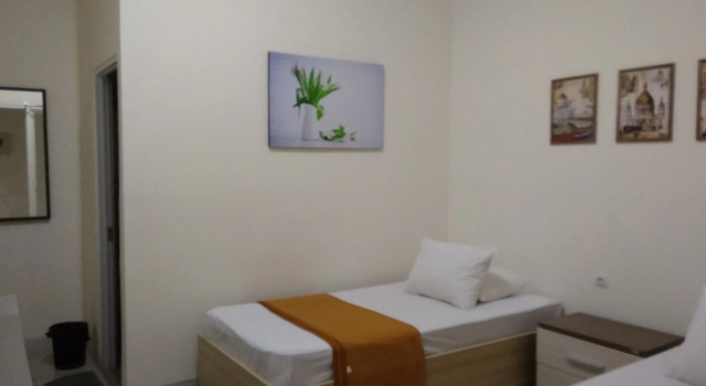 GK Gallery Rumah Sewa by ZUZU, Prenota Affittacamere Purwokerto 