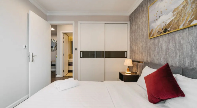 Апартаменты Standard Fujihousing - Vinhomes Metropolis Apartment