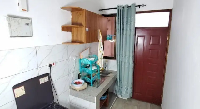 Апартаменты Comfort Lux Suites Casey's 2 Bedroom Apartments