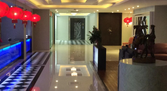 Grand Pink Hotel