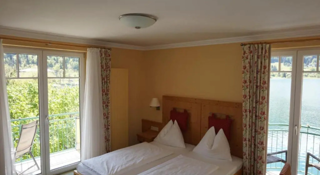 Двухместный номер Standard с частичным видом Hotel Seerose