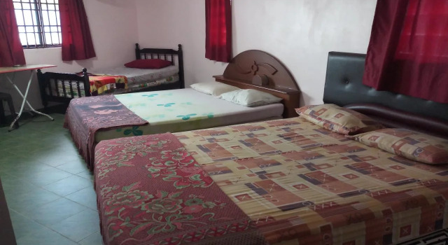 Shalini's Guest House, Buchen Sie Pension Batu Ferringhi Penang