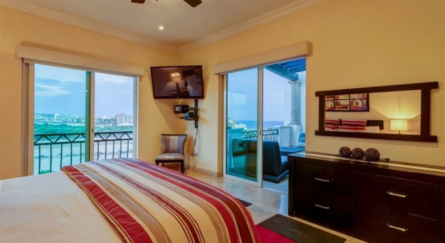 The Village 601 Beautiful Penthouse With Ocean Views