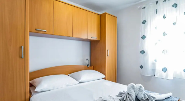 Attractive Apartment in Mastrinka near Sea Beach