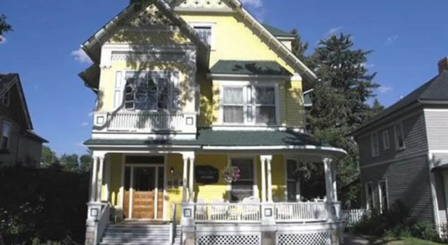 Lennox House Bed & Breakfast, Забронировать Отель Отели Колорадо-Спрингса 3 звезды, рядом с Центр изобразительного искусства Колорадо-Спрингс, 3*