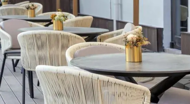Homeinn Plus Hotel (Laiyang Jingqi Road Municipal Government)