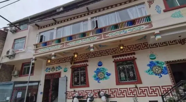 Junting Chinese Inn, Boek Hotel Hotels in Ngawa met parkeren, Parkeren