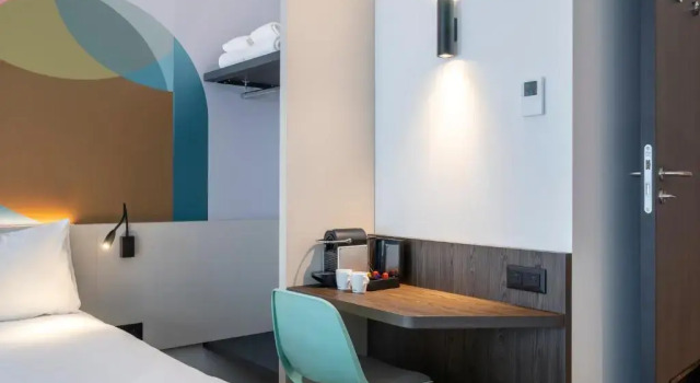 Трёхместный номер Deluxe B&B HOTEL Gent Centrum