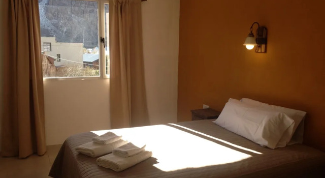 Hosteria Alma de Patagonia, Забронировать Отель Отели в центре Эль-Чальтен, в центре, недорого