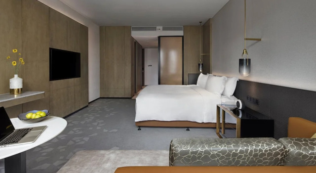 Двухместный номер клубный Classic InterContinental Foshan DongPing by IHG