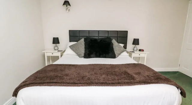 Коттедж Triangle Inn Coachouse