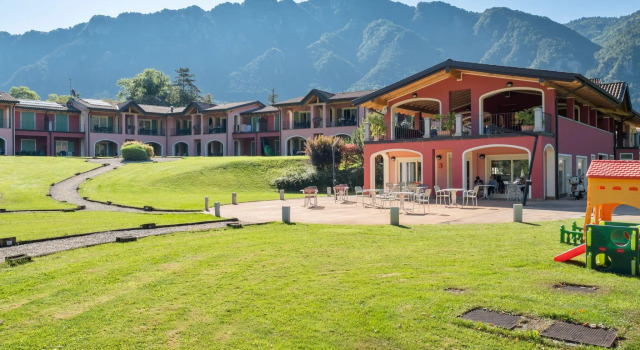 Апартаменты Apartment on Lake Idro With Pool