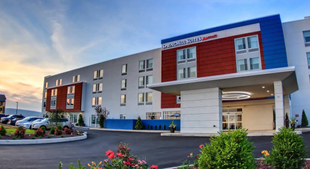 Люкс SpringHill Suites by Marriott Scranton Montage Mountain