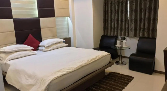Двухместный номер Standard Pearl Hotel & Banquets