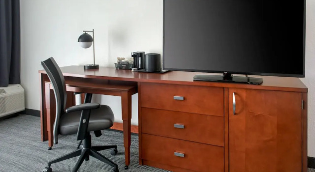 Двухместный номер Standard с балконом Courtyard By Marriott Baltimore Hunt Valley