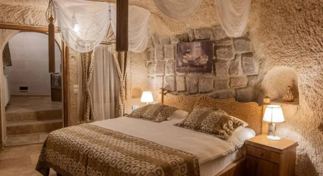 Семейный люкс Elite Cave Suites