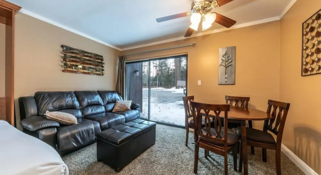 Cozy Studio #226 at Donner Lake Village, Забронировать Апартаменты/квартира Donner Lake Village штат Калифорния