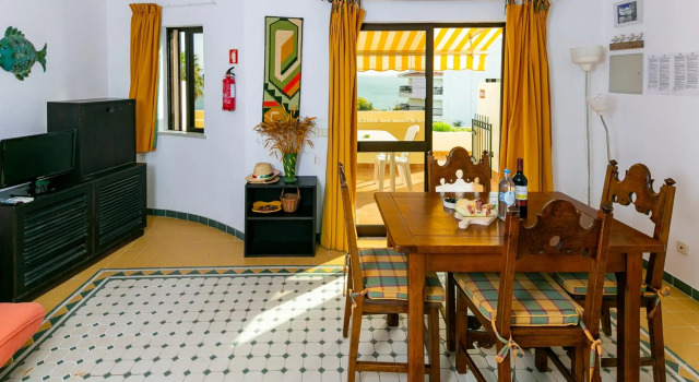 A15 - Dona Ana Cliff Apartment, Varaa Huoneisto Lagos Albufeira